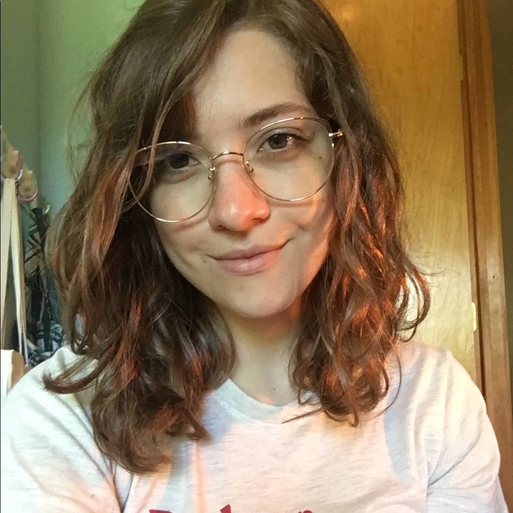 Meet your Posher, Elena
